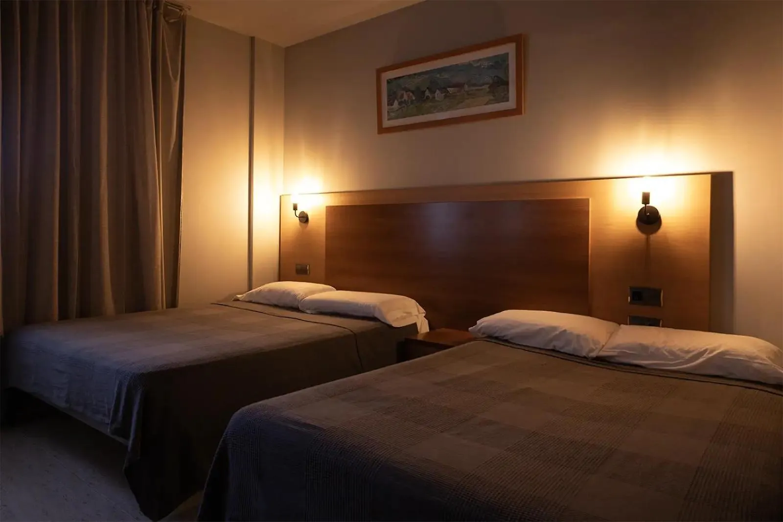 Hotel Sant Celoni 3*,  Spain